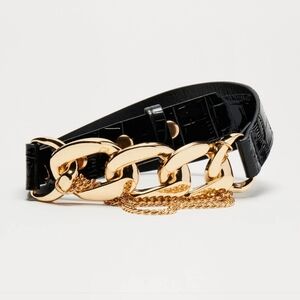Fashion Nova Women's Black/Gold Faux Leather Fabrication Chain Detail Belt